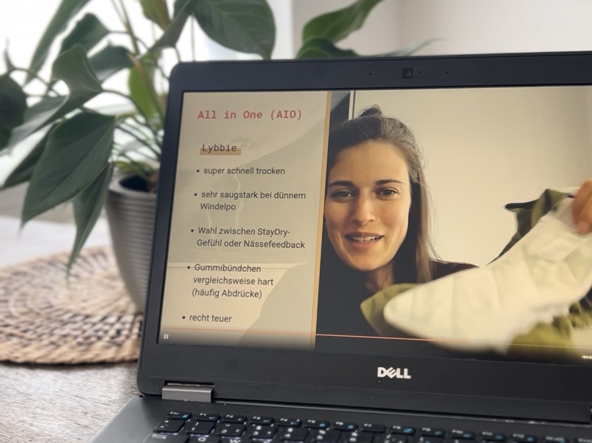 Laptop mit dem gerade laufenden Onlinekurs "Stoffwindel-Schnellstart"